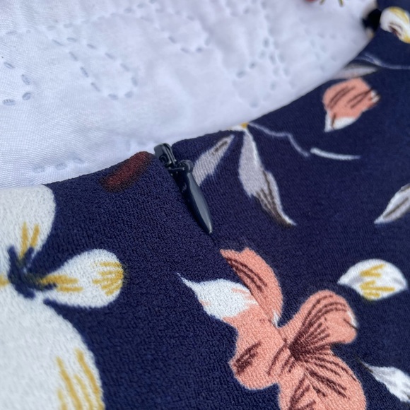 Pretty Floral Dress with Ruffles - Picture 2 of 5